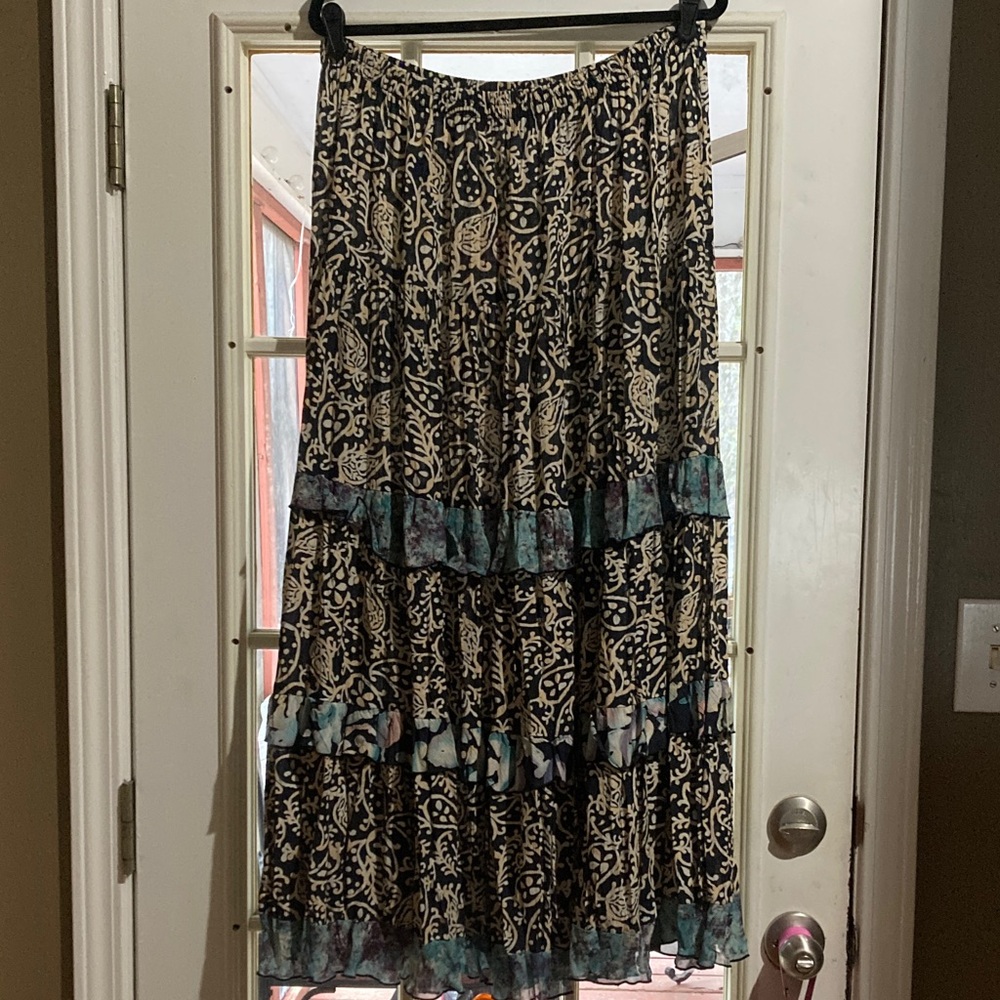 Carole Little Skirt Set - Picture 5 of 5